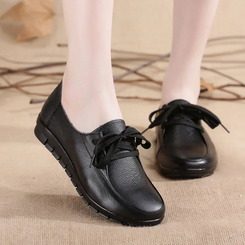 

Spring New Style Genuine Leather Mother Shoes Skid-resisting Front Lace-Up Ladies Flats Shoes Middle-aged Casual Slip On Shoes