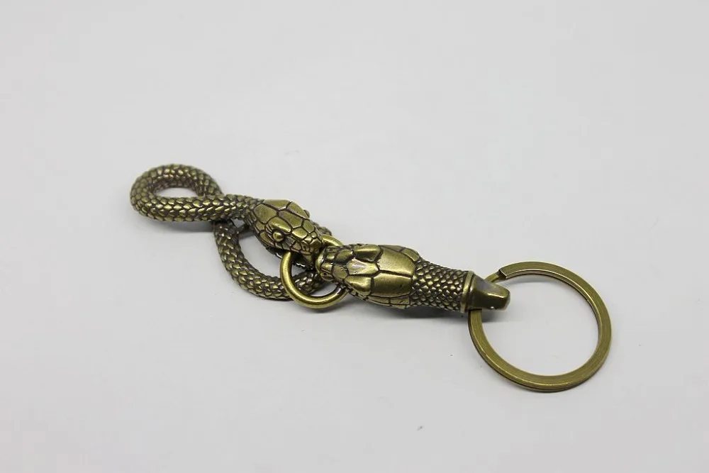 

Multifunction Outdoor Tools EDC Solid Brass Double Snake Shaped Hook Keychain Key Ring / Brass Key Chain