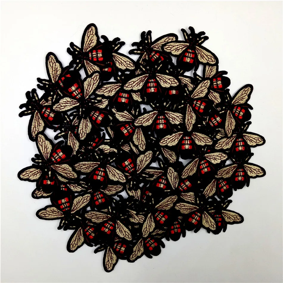 

50PCS/LOT mini Bee patch Embroidery iron on patch Decoration Accessories Embroidered patch for clothing for T-shirt