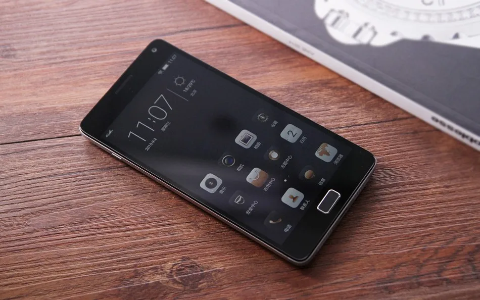 lenovo-vibe-p1-13