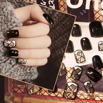 

24Pc Fashion Geometric Lines 3D Rivets Decorative False Nails Shattered Glass Style Short Square Head Artificial Full Nail Tips