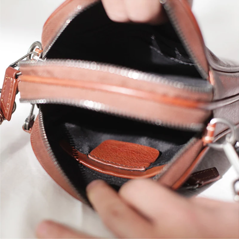 AETOO Retro casual slant with small bag, soft leather simple small square bag, hundred tofu bag