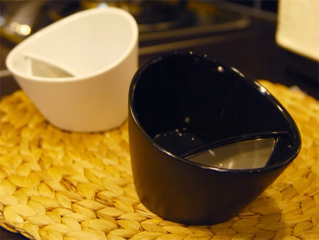 oblique fall smart teacup09.jpg