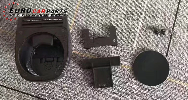 w463 cup holder 1