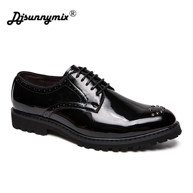 DJSUNNYMIX Men dress shoes formal business work soft patent leather black for man male men's oxford flats shoes