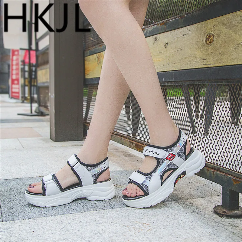 

HKJL Sandal lady 2019 summer new Korean student flat flat Roman sports casual hook look platform shoes with thick bottom A344