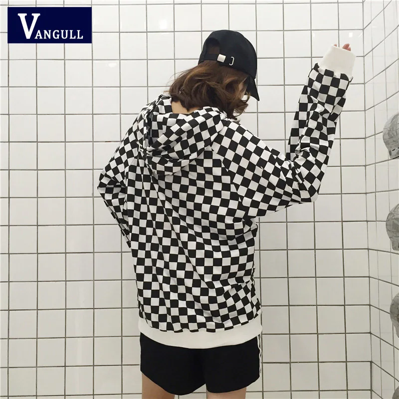 Vangull 2019 الأزياء أسود أبيض منقوشة فضفاض طويل الأكمام قمصان سويت شيرت بقلنسوة النساء الشطرنج هوديس الربيع الخريف الشارع الشهير Vangull 2019 الأزياء أسود أبيض منقوشة فضفاض طويل الأكمام قمصان سويت شيرت بقلنسوة النساء الشطرنج هوديس الربيع الخريف الشارع الشهير