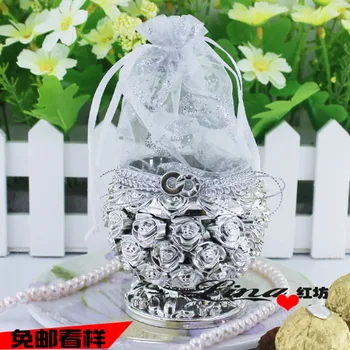 

European creative bucket plastic rotating rose candy box wedding favor gift box baby shower bridal shower sweet candy gift bag