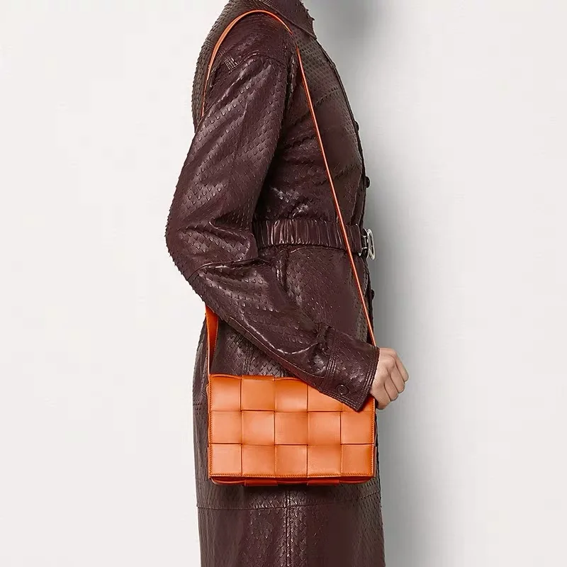 Cena Kaseta w MAXI INTRECCIO luksusowe torebki damskie torebki projektant dzianiny prawdziwa skórzana torba na ramię kobiety torba