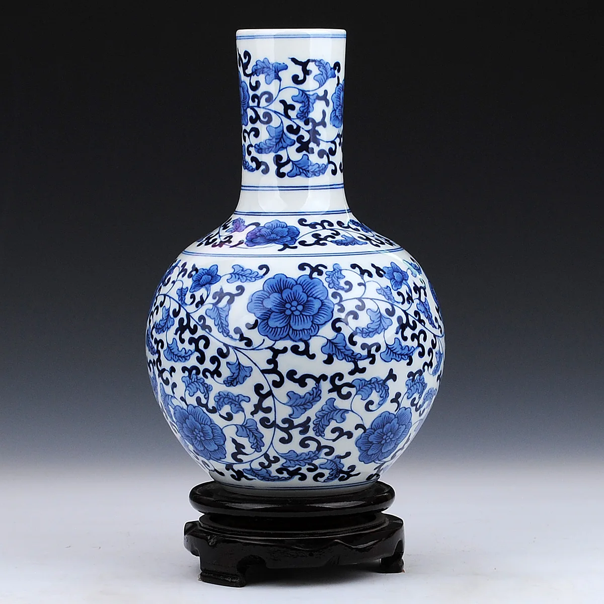 Ceramics classic blue and white porcelain vase decoration home