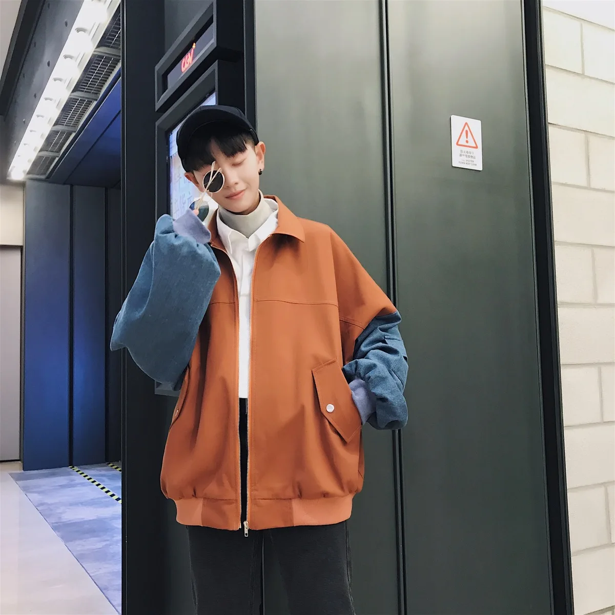 

2018 Spring Casual Cartoon Animal Lapel Split Joint Zipper Puff Sleeve Loose Cowboy Jacket Men Pocket Schoolboy Male Clothes