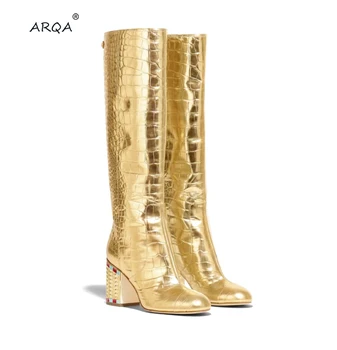 New European and American Golden Plating and Sleeve Walking Show Brand Mid-barrel Boots Fashionable Crocodile-grain Women's Boot
New European and American Golden Plating and Sleeve Walking Show Brand Mid-barrel Boots Fashionable Crocodile-grain Women's Boot