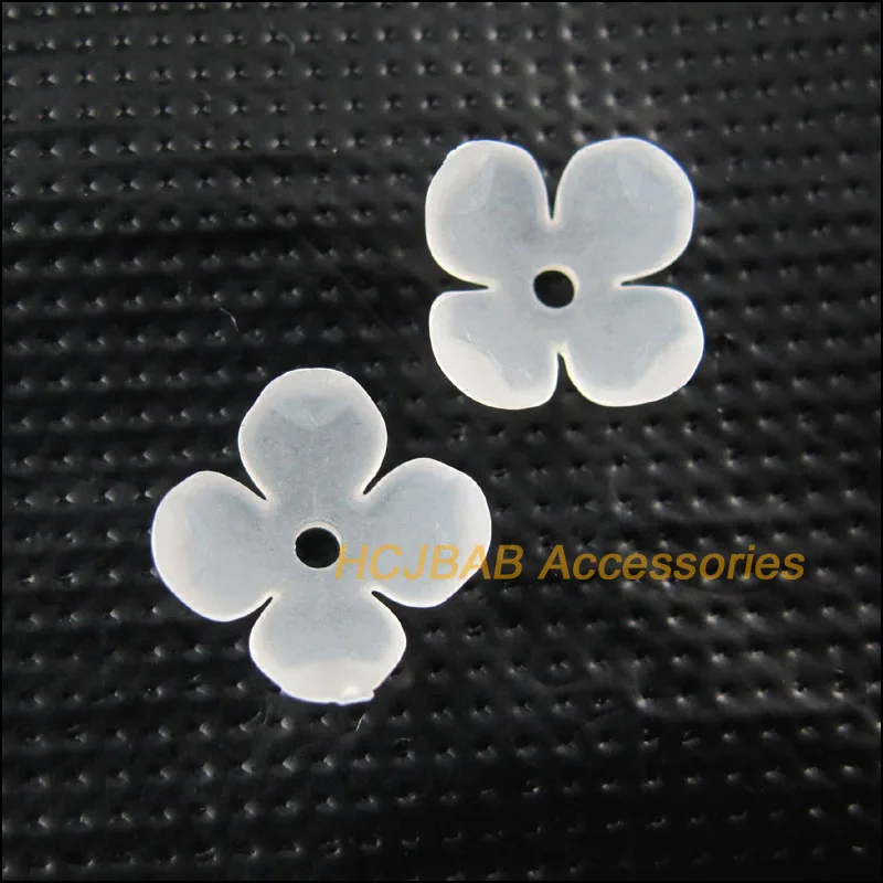 

100Pcs White Acrylic Plastic Clover Flower Spacer Beads End Caps Charms 10mm
