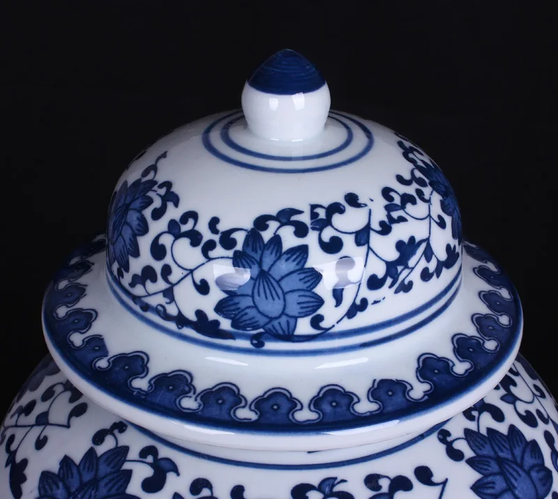Jingdezhen ceramic blue and white temple jars Antique Porcelain ginger jars hand painted antique chinese porcelain jar (2)