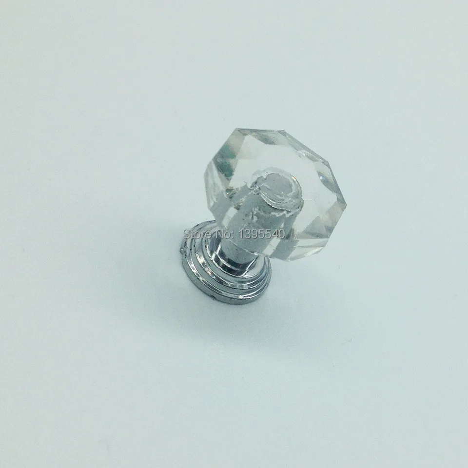 Crystal Plastic cabinet knobs 71.jpg