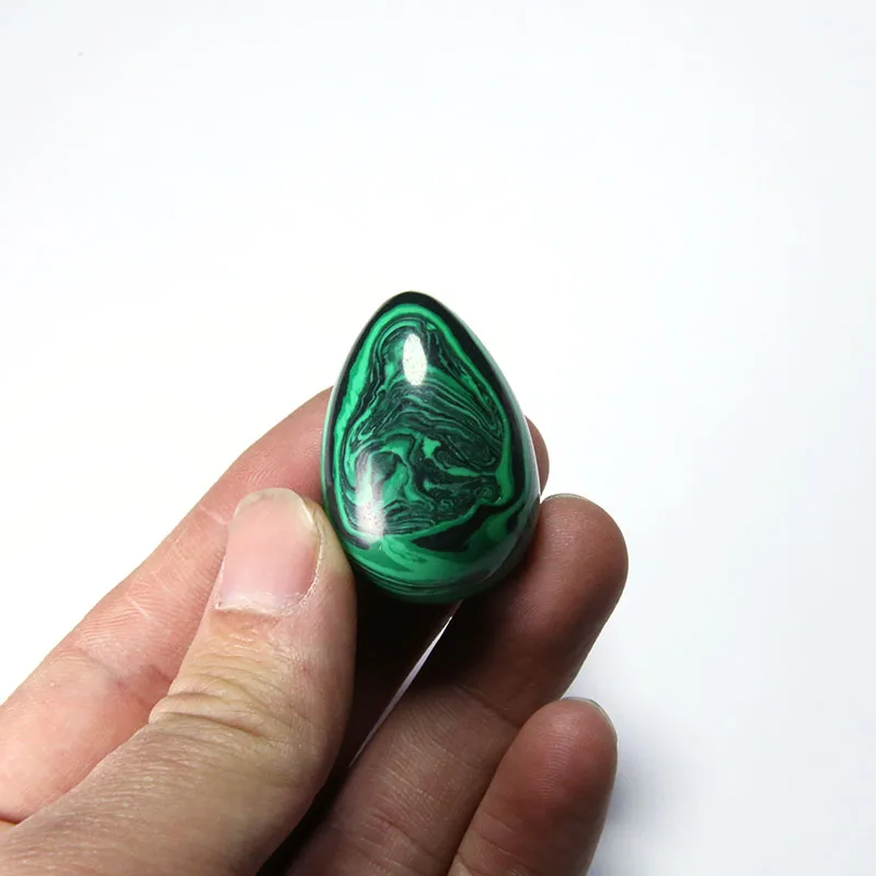 

Green Stone Quartz Quail eggs Shaped Pendant Malachite Stone Chakra Reiki Handmade Carved Health Care Tool Pendant Gemstone