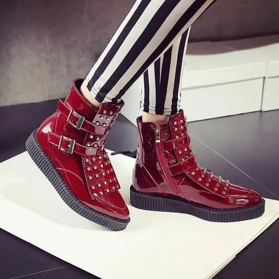 2016 New Style Ladies Flat Martin Shoes Women Studded Winter Plush Boots Pointed Toe Patent Leather Rivet Ankle Buckle Booties Women's Shoes