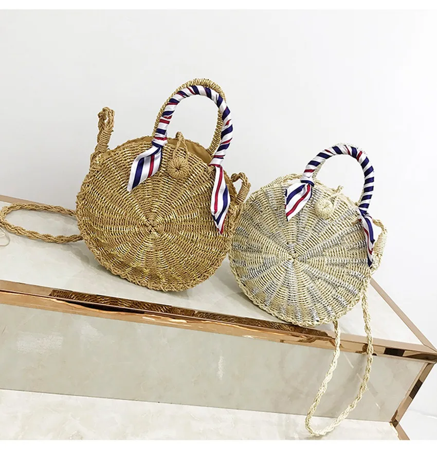 

2019 new round straw bag two-color mixed beach bag European and American temperament shoulder bag handbag popular wild
