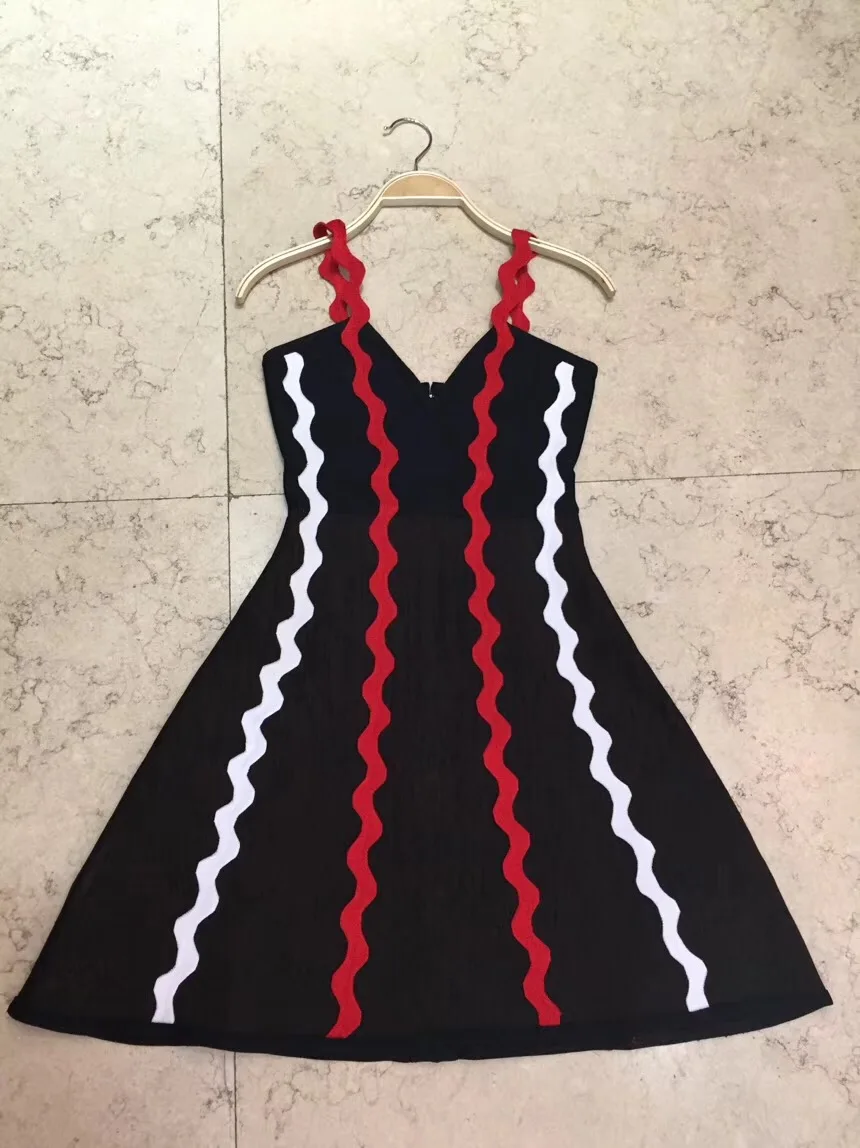 2017 Spaghetti Strap a line Sleeveless v neck black white red women summer Bandage vestidos Celebrity party Designer dress | Женская