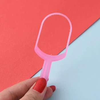 

JETTING New 1PC Cleaner Scraper Brush Plastic Tongue Dental Care Oral Hygiene Tongue Cleaning Coated Tool Gift Decor Random