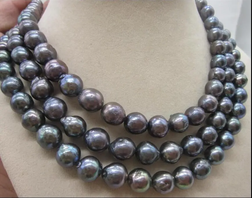 

3 row 10-12mm black green pearl necklace 17"-19" yellow clasp