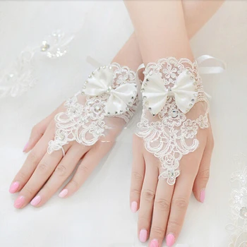 

New Fashionable Bridal Gloves with Lace Appliqued Diamond Bow Wedding Dress Elegant Short Paragraph Mitts Accessories