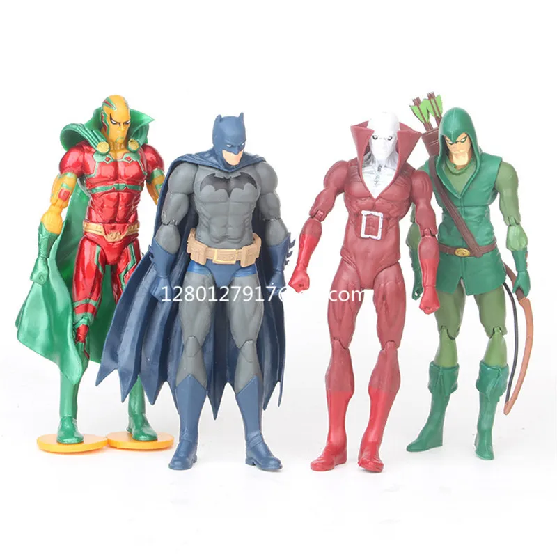 

4 Pcs/set Justice League Superhero Batman Green Arrow Deadman PVC Action Figure Collectible Model Toy 14CM OPP P721