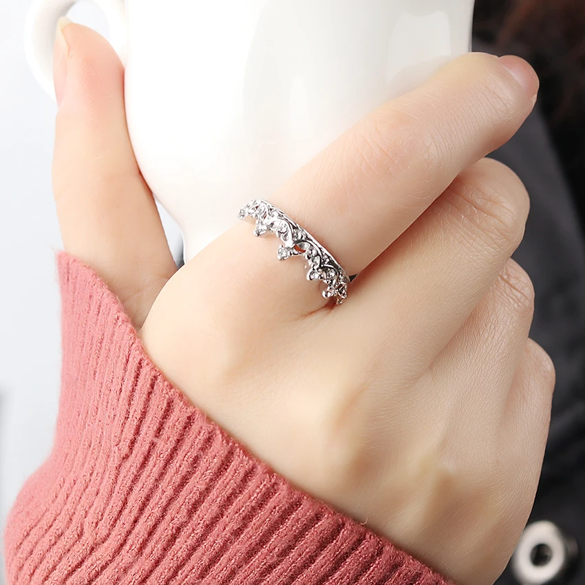 

1PC Queen Crown Rings Crystal Jewellery Lovers Rings Femme Bijoux Wedding Engagement Rings for Women Party Fashion Jewelry