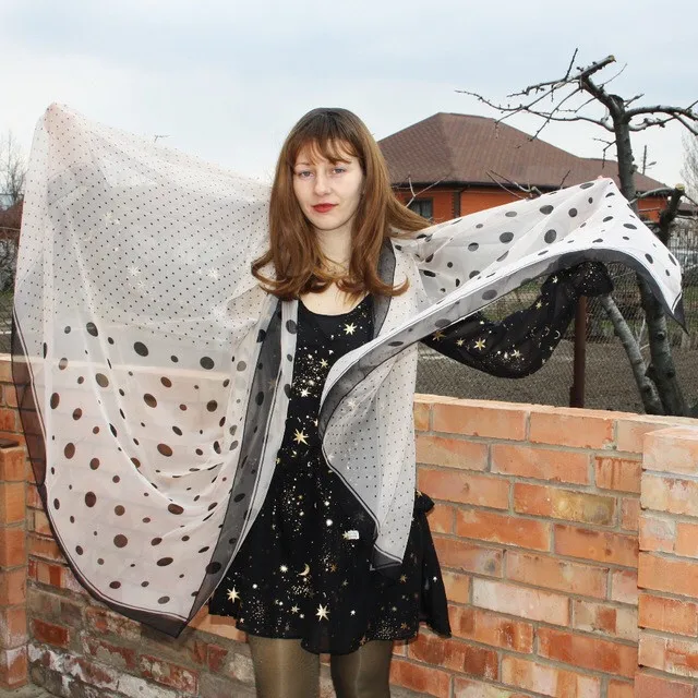 

Ladies Fashion Black Polka Dot Silk Chiffon Scarf Luxury Brand Digtal Print Plus Size Shawls And Hijabs Women's Sunscreen Snood