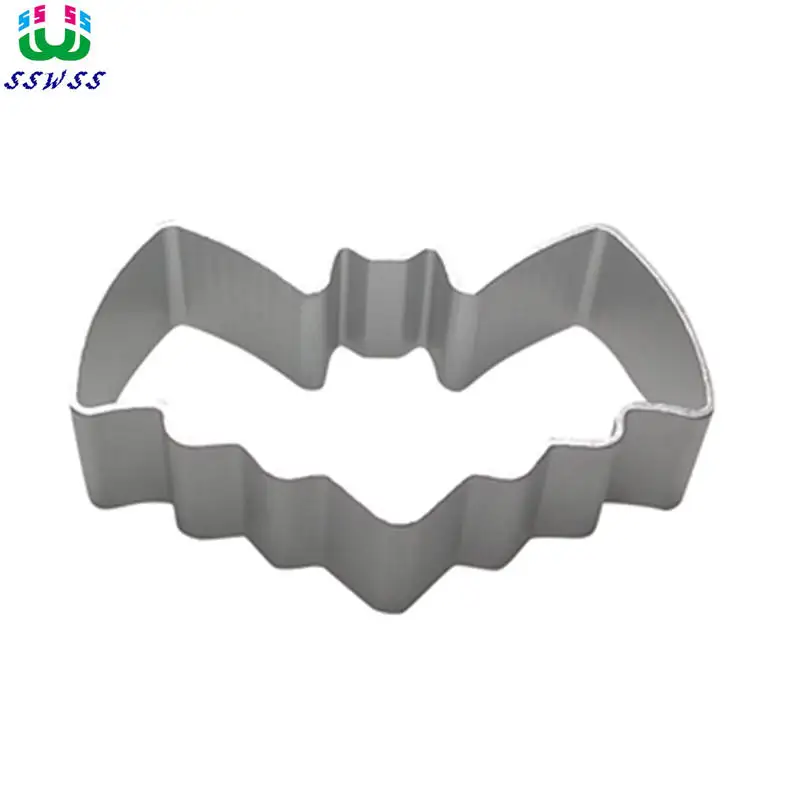 

Aluminum Alloy,Flying Small Bat Patterns Shape Cake Decorating Fondant Cutters Tools,Chocolate Cake Baking Molds.