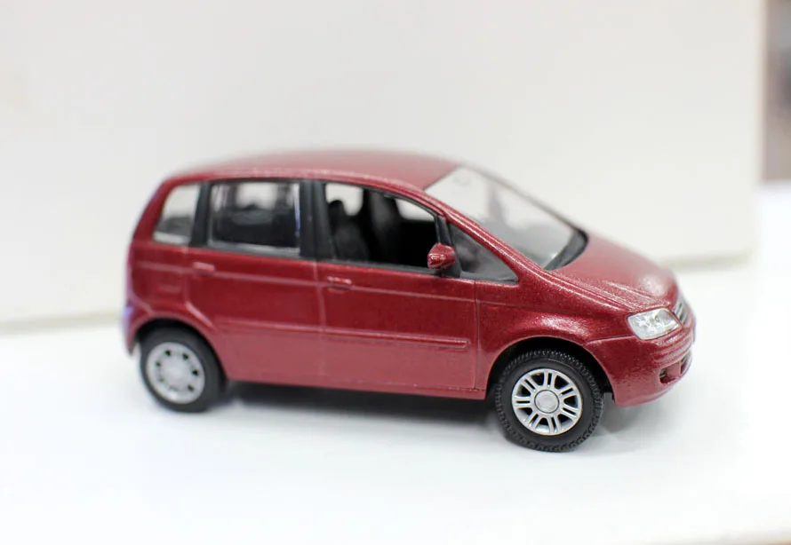N orev 1:64 FIA T IDEA бутик игрушки из сплава для детей Детские модель оригинальная
