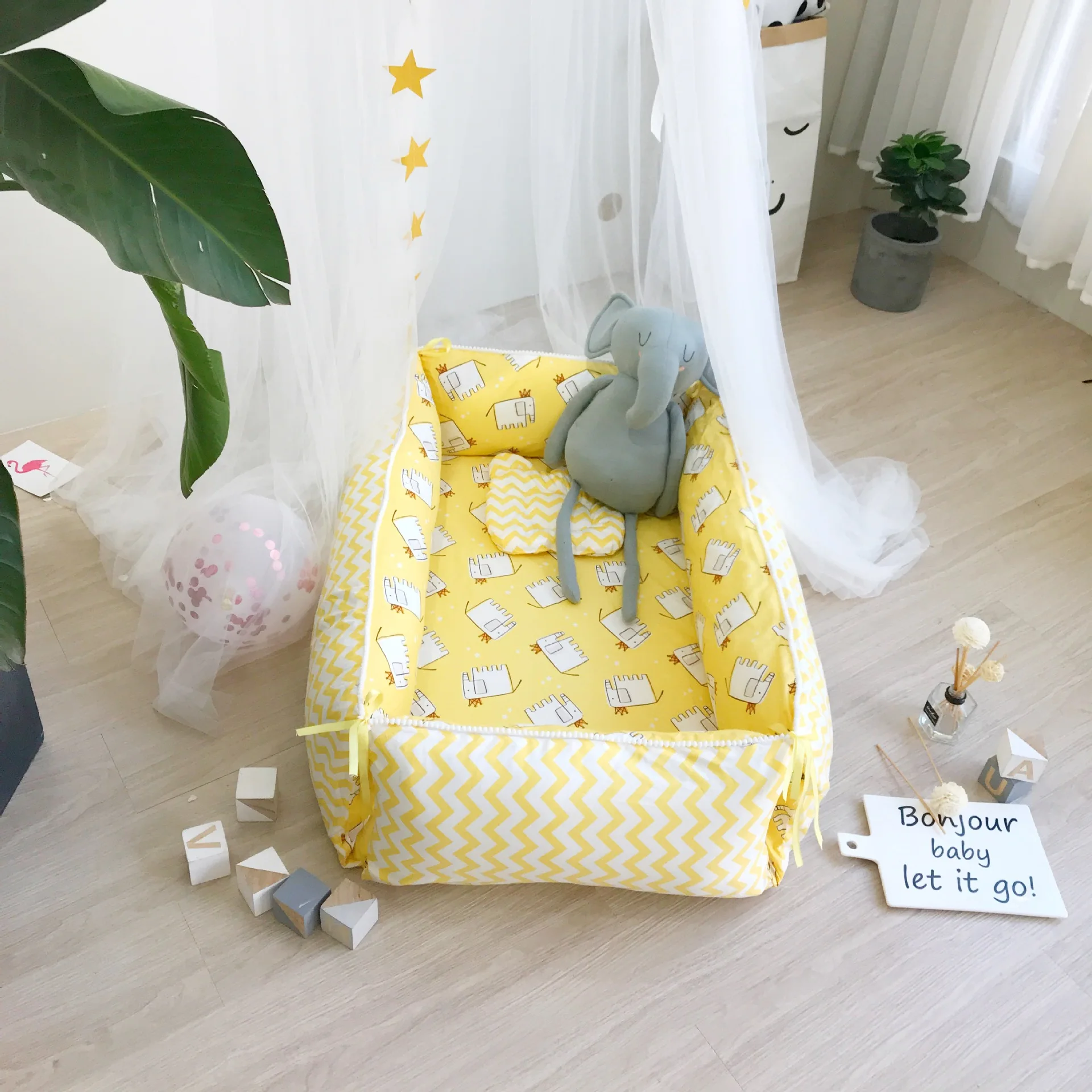 

Baby portable bionic bed in the bed baby play bed Removable newborn bionic sleepy magic bed