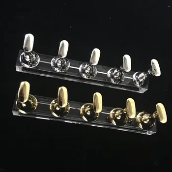 

1 Set Chess Board Magnetic Nail Tips Display Holder Stand Acrylic Crystal Salon Nail Practice Display Practice Stand- 5pcs