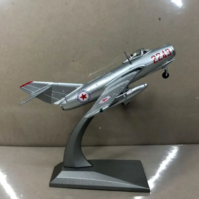 WLTK 1/72 масштаб военная модель игрушки Mikoyan MiG-15 истребитель литой металлический самолет модель игрушки для сбора, подарка, украшения