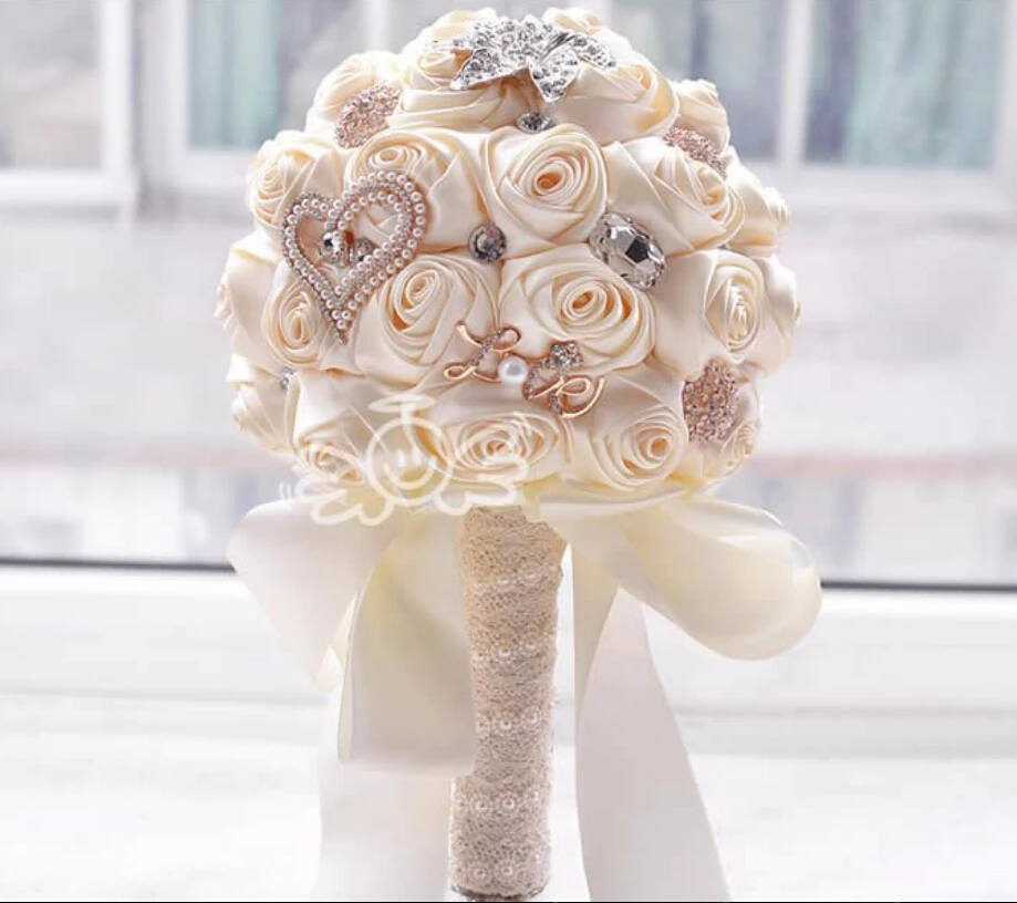 

9 Colors Gorgeous Wedding Flowers Bridal Bouquets Artificial Wedding Bouquet Crystal Sparkle With Pearls 2018 buque de noiva