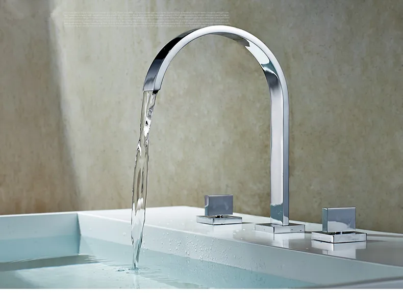Robinet de baignoire avec douchette 2 poignées Ubaldo chrome