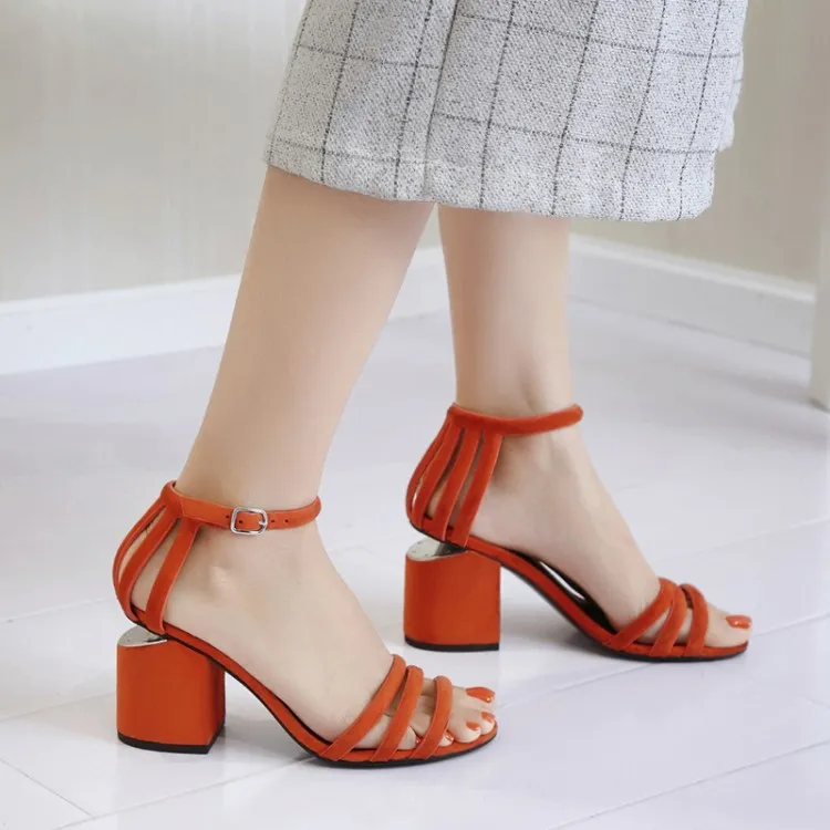 

Summer New Sandals Bar-Shaped Roman Sandals Female Summer Word Buckle Middle Heel With Thick Leather Hollow Retro Shoes