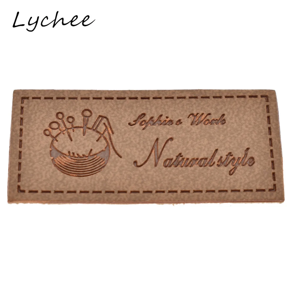 Lychee 20pcs 클래식 브라운 인공 PU 가죽 의류 태그 라벨 DIY 공예 봉제 가방 바지 장식 천 마커