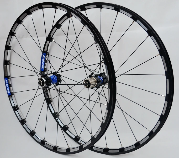 US $134.75 Free shipping 2016  MTB Mountain Bike 26er 275er carbon Six Holes Disc Brake Wheel CR 24H 11 Speed Support Alloy Rim Wheelset