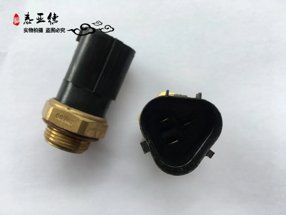Bus parts Air conditioner A/C Compressor & Clutch Temperature control switch 82-88degree for yutong bus one piece | Автомобили и