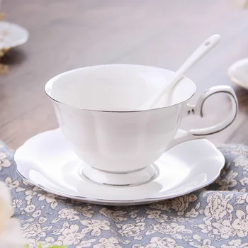 

210ML Pastoral Style Floral Pattern Ceramic Bone china Cafe Latte Coffee Mug with Saucer Spoon Kit White Tea Cup Birthday Gifts
