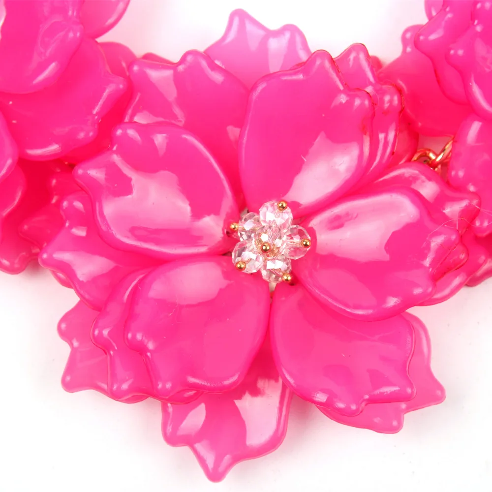 Ожерелье с большим цветком, акриловая цепочка с тремя цветами, разноцветный короткий женский модный чокер с бижутерией, вечерние аксессуары, 11 цветов