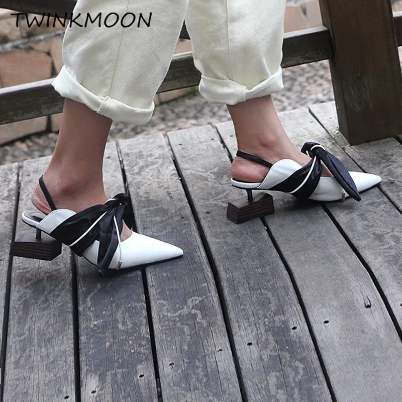Flock heel sandal12