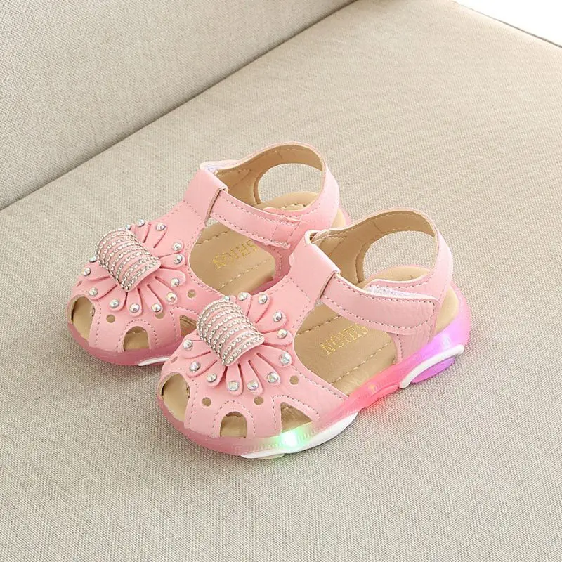 Детские для девочек Туфли Сандалии светодиодный свет светящийся принцесса красивый цветок детская обувь мягкая подошва обувь для новорожденных 9Month-6Y