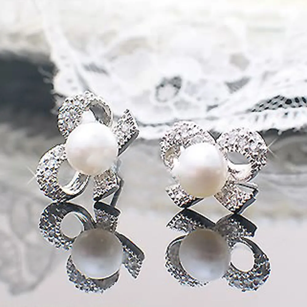 1 Pair Bow Shaped Simulated Pearl Woman Earrings Color Silver Fashion Jewelry Accessories Ear 0700 1 Pair Bow Shaped Simulated Pearl Woman Earrings Color Silver Fashion Jewelry Accessories Ear 0700