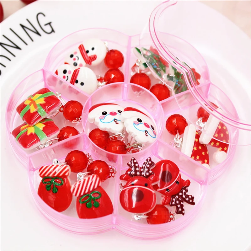 

2019 New Christmas Clip on Earrings Set Ear Cuff Non Pierced Earrings New Fashion Women Children Earrings