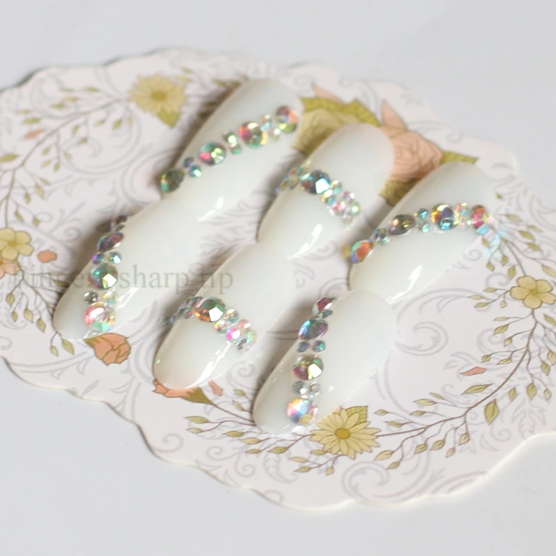 

2019 fashion beautiful candy color round head fake nails long section 24pcs natural color W24