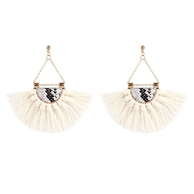 

Bohemian Fan-shaped White Tassel Earrings Female Snake Skin oorbellen Leather Earrings Women Alloy Dangle Pendientes Jewelry