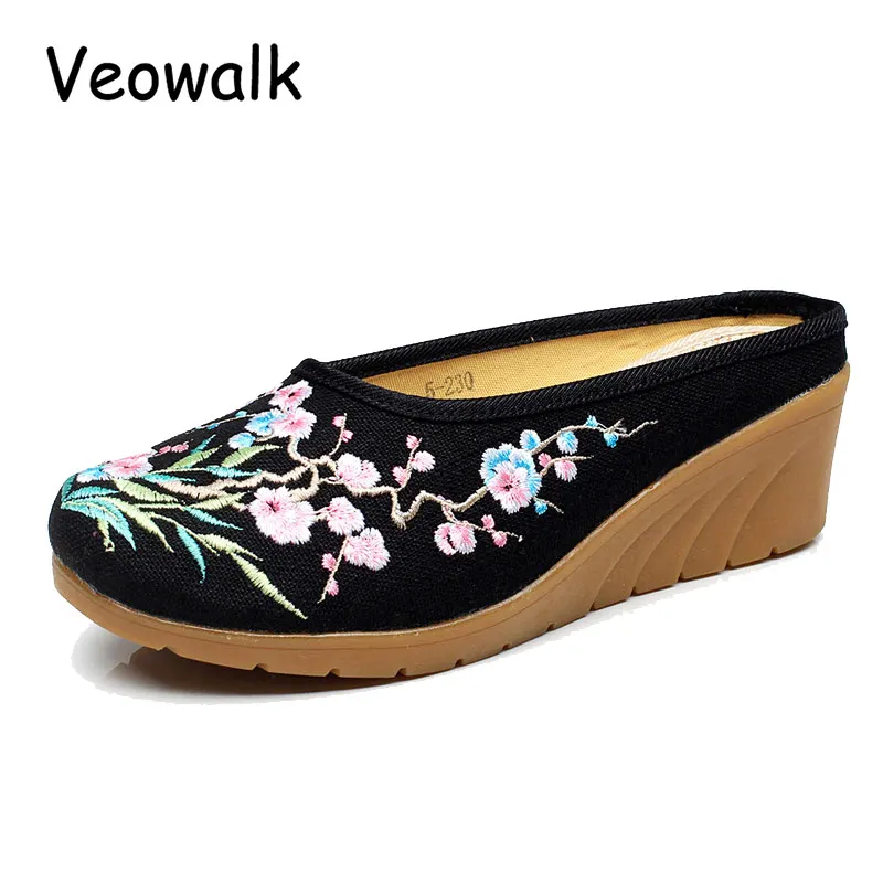 Veowalk/высококачественные женские повседневные парусиновые тапочки на танкетке с цветочной вышивкой; Летние удобные шлепанцы на среднем каблуке; Sandials Mujer