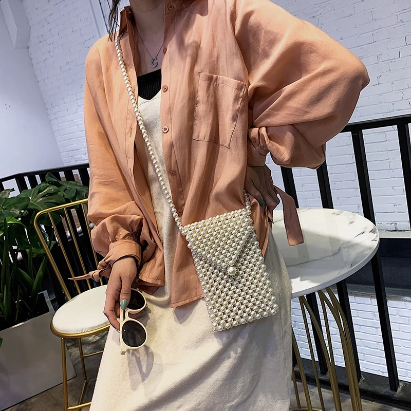 Женская плетеная жемчужная сумка ручной работы белая женская с бисером и